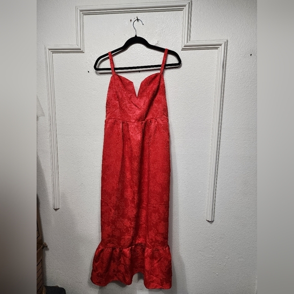 Major Perfection Red Floral Jacquard Midi Dress - Picture 6 of 9